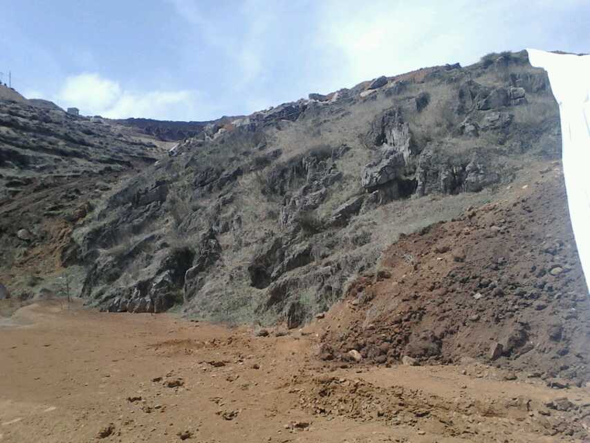 壩坡防浪護坡土工膜施工過程 土工膜價格貴嗎？